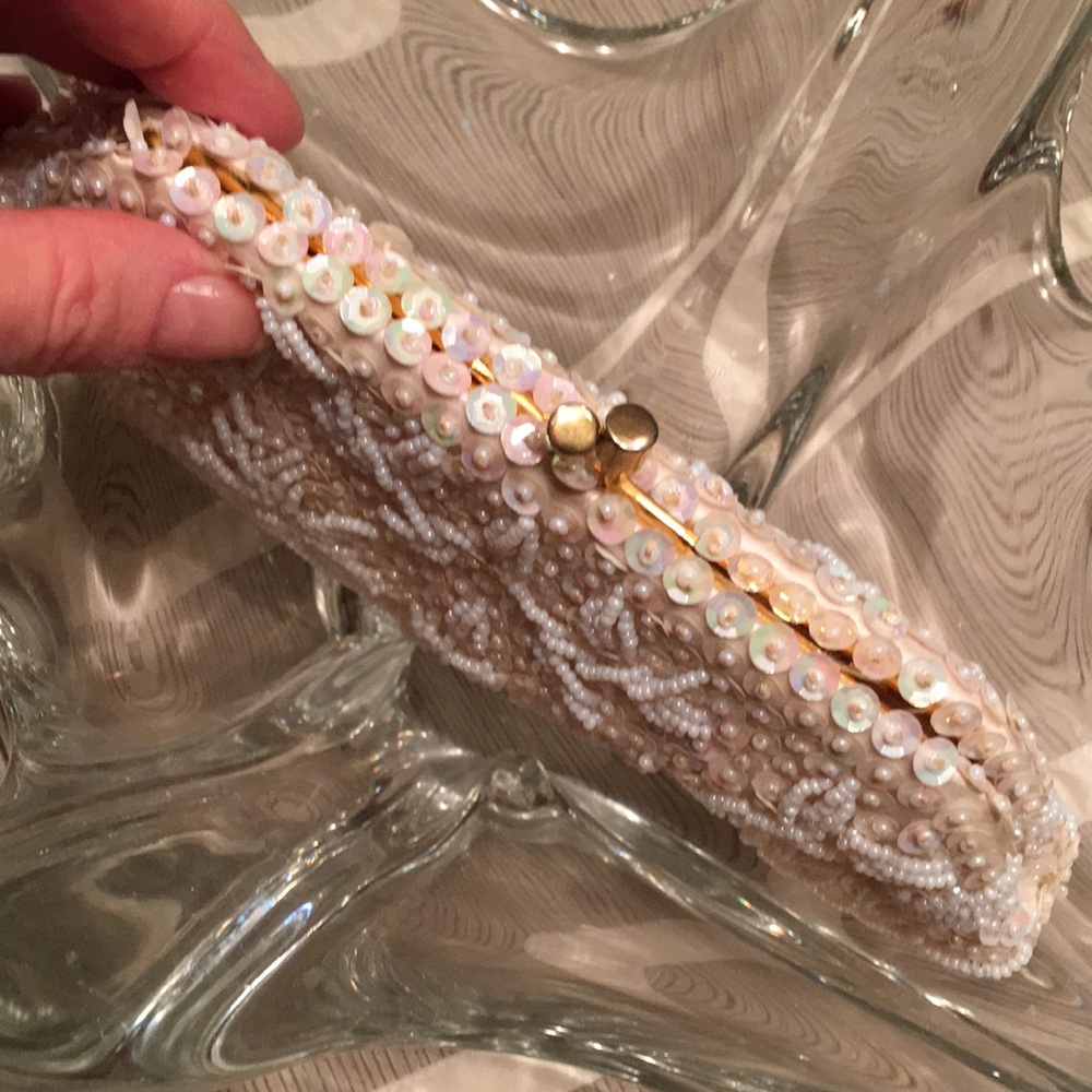 VTG SEQUIN CLUTCH - Picture 2 of 10